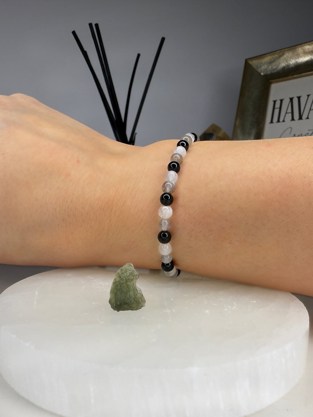 Raw Moldavite Chip (1-1.2g) & Bracelet Bundle